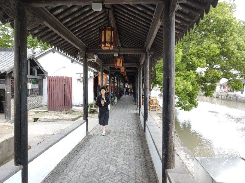 如何正确地帮领导挡酒？游戏画面